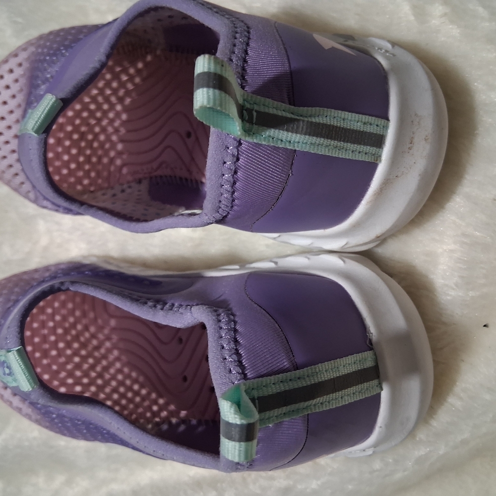 Gradient Purple and Pink Slip-On Water Shoes - Picture 5 of 6